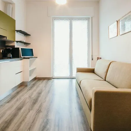 شقة Al 13 - Lakeside Leisure & Business ستريزا