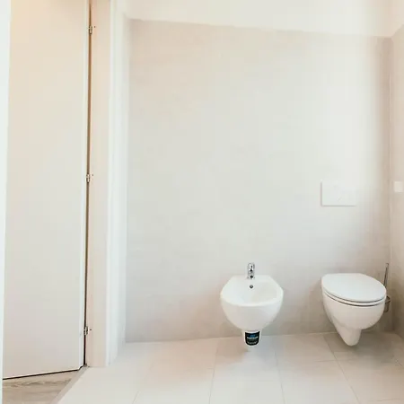 شقة Al 13 - Lakeside Leisure & Business *