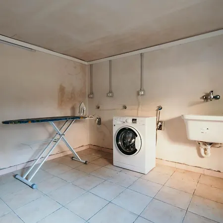 Al 13 - Lakeside Leisure & Business * ستريزا