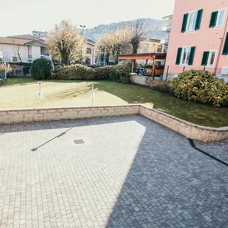 Al 13 - Lakeside Leisure & Business Apartment *