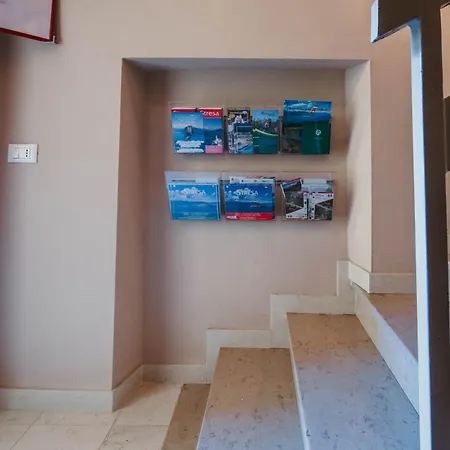 Al 13 - Lakeside Leisure & Business * 斯特雷萨